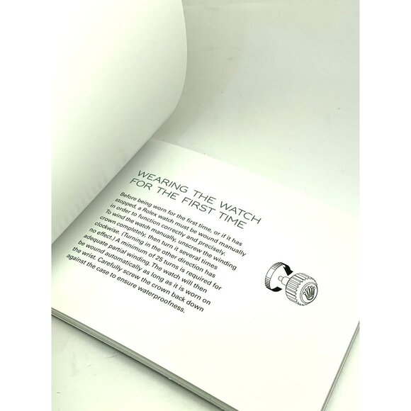 Authentic Rolex Oyster Perpetual Submariner Date 2020 Green Booklet Manual - Picture 8 of 14